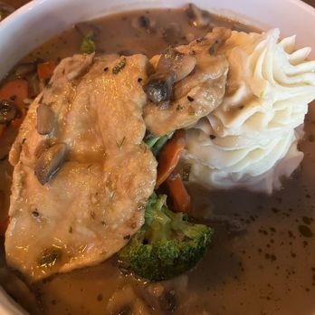 Volo Restaurant Lounge - Italian Near Me - North Haven, Connecticut