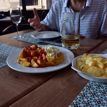 Toro Tapas - Patatas Bravas - Tapas Bars Near Me - Madrid, M