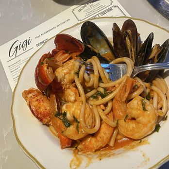 Gigi - fruitti di mari fra diavolo - Italian Near Me - Boston, Massachusetts