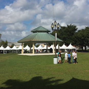 Cooper Park - Gazebo o Kiosko en el parque - Parks Near Me - West Miami, Florida