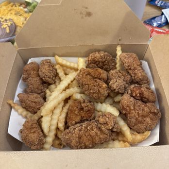 Pier 8 Market - Gluten free chicken tenders - Breakfast & Brunch Near Me - Orlando, Florida