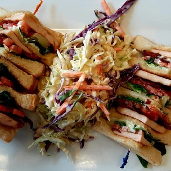Mama Rosa on Roncesvalles - Clubhouse with homemade coleslaw - Italian Near Me - Toronto, Ontario Mama Rosa on Roncesvalles - Clubhouse with homemade coleslaw - Italian Near Me - Toronto, Ontario