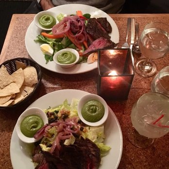 Santa Fe - Dinner salads w/ skirt steak - Mexican Near Me - New York, New York Santa Fe - Dinner salads w/ skirt steak - Mexican Near Me - New York, New York