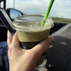 The Human Bean - Matcha smoothie w/o whip