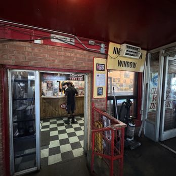 Toms Barbeque - Barbeque Near Me - Memphis, Tennessee