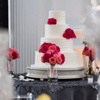 Jennifer McHugh Photography - Downtown Club Wedding, Gorgeous Cake, Beautiful Job Cescaphe Event Group - Event Photography Near Me Jennifer McHugh Photography - Downtown Club Wedding, Gorgeous Cake, Beautiful Job Cescaphe Event Group - Event Photography Near Me
