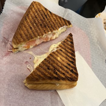 The Perfect Cup - Grilled cheese with tomato sandwich - Coffee & Tea Near Me - Chicago, Illinois