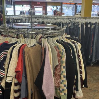 Buffalo Exchange - Women's Clothing Near Me - Austin, Texas Buffalo Exchange - Women's Clothing Near Me - Austin, Texas