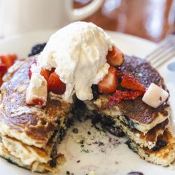 Americana - Blueberry pancakes