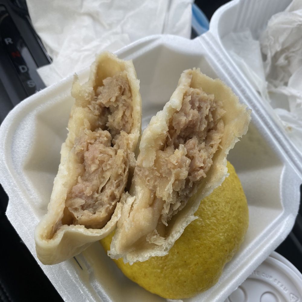 Hamadaya Bakery - Delicious, well portioned juicy pork and perfect bun-meat ratio - Bakeries Near Me - Torrance, California Hamadaya Bakery - Delicious, well portioned juicy pork and perfect bun-meat ratio - Bakeries Near Me - Torrance, California