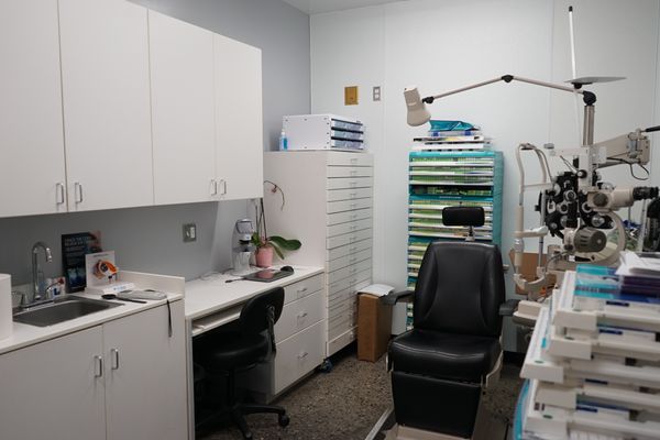 Almaden Optometric Associates