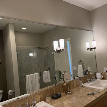Guz Glass - New 8'x4' bathroom mirror - Glass & Mirrors Near Me - Lake Tapps, Washington