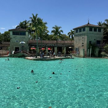 Venetian Pool - Swimming Pools Near Me - Coral Gables, Florida Venetian Pool - Swimming Pools Near Me - Coral Gables, Florida
