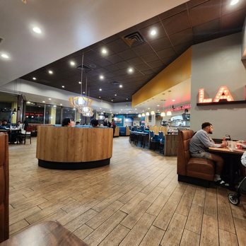 Denny's - Interior - Diners Near Me - La Habra, California