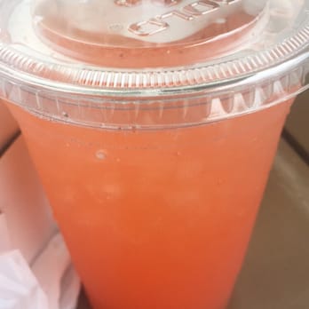 GoGo Fresh SOBE - Strawberry lemonade-fresh not too sweet - Salad Near Me - Miami Beach, Florida