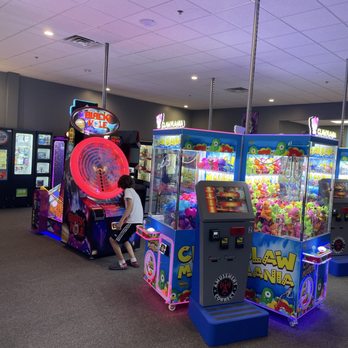 Basecamp Arcade - Famous Yeti's Pizza - Play area - Pizza Near Me - Stoughton, Wisconsin Basecamp Arcade - Famous Yeti's Pizza - Play area - Pizza Near Me - Stoughton, Wisconsin