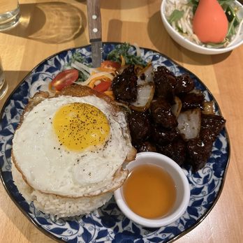 Cha Pa's Noodles And Grill - "shaken"steak" & egg - Vietnamese Near Me - New York, New York
