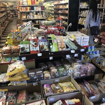 Han's Oriental Supermarket - huge variety - International Grocery Near Me - Syracuse, New York Han's Oriental Supermarket - huge variety - International Grocery Near Me - Syracuse, New York