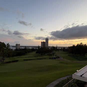 Pearl at Kalauao - The view outside the room - Golf Near Me - Aiea, Hawaii
