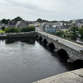 King John's Castle - Landmarks & Historical Buildings Near Me - Limerick, LK