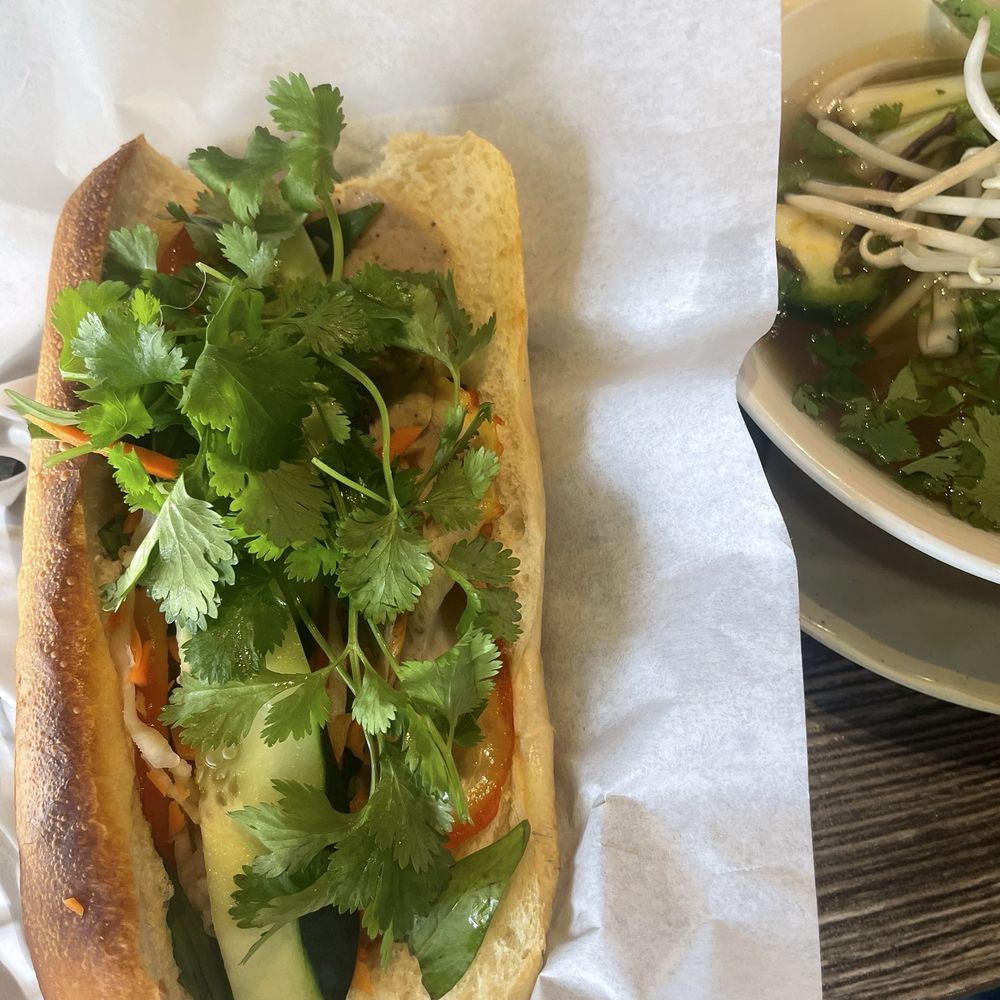 Pho Hue Oi - Vietnamese Near Me - Redondo Beach, California Pho Hue Oi - Vietnamese Near Me - Redondo Beach, California