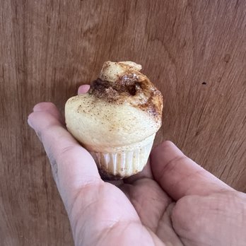 Cinnaholic - So tiny! - Bakeries Near Me - Berkeley, California
