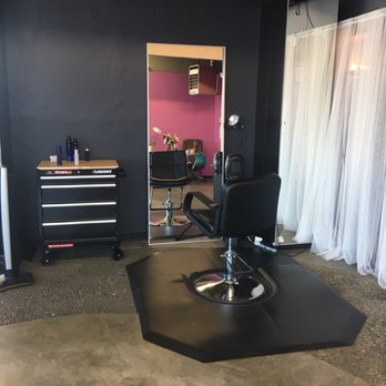 Salon Dayvion - Cool tool box - Hair Salons Near Me - Normandy Park, Washington