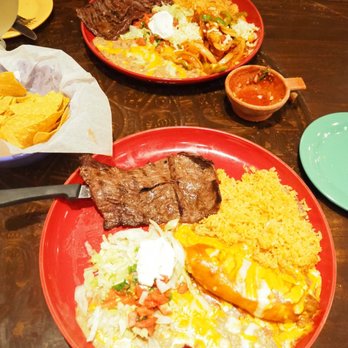 Casa Tequila - Asada y Mas & Dos Amigos entrees, chips and salsa. - Mexican Near Me - Boca Raton, Florida