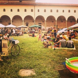 La Polveriera Spazio Comune - Mercatino e spazio comune.