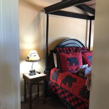 Whitney's Inn - Honeymoon suite - Hotels Near Me - Jackson, New Hampshire