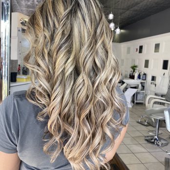 720 Beauty Bar - Hair Salons Near Me - Pasadena, California