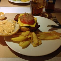 Peggy Sue's - Pollo empañado y patatas casetas