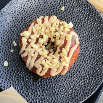 Poke Burri Charleston - Spicy tuna donut - Poke Near Me - Charleston, South Carolina Poke Burri Charleston - Spicy tuna donut - Poke Near Me - Charleston, South Carolina