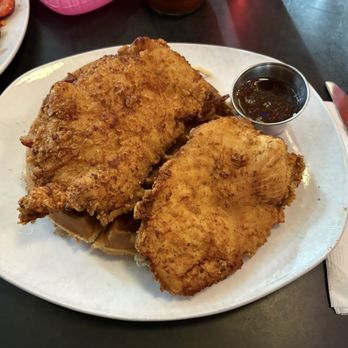 Mom's Kitchen & Bar - -Chicken and Bacon Waffle - Comfort Food Near Me - New York, New York