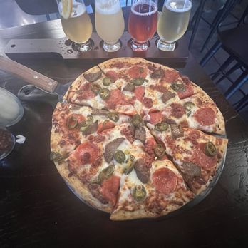 Gladi8or Brews & Billiards - The rest were a haz a seltzer and 2 that I don't remember the names but were fair. Not flavor lacking for sure. The pizza was ok. - Bars Near Me - Covina, California Gladi8or Brews & Billiards - The rest were a haz a seltzer and 2 that I don't remember the names but were fair. Not flavor lacking for sure. The pizza was ok. - Bars Near Me - Covina, California