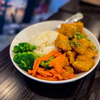 Asiatique Eatery - Orange tofu - Asian Fusion Near Me - Ventura, California Asiatique Eatery - Orange tofu - Asian Fusion Near Me - Ventura, California
