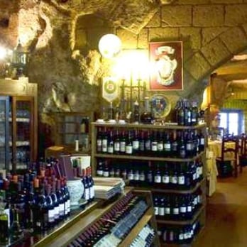 Le Grotte del Funaro - Italian Near Me - Orvieto, TR
