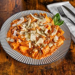 Pasta di Napoli - Mezzi Rigatoni ala Bolognese