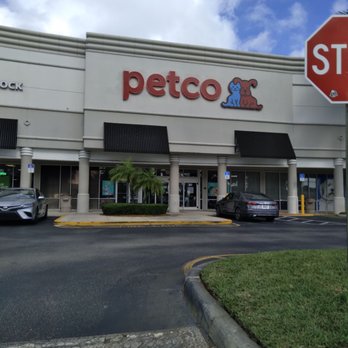Petco - Outside the store - Pet Stores Near Me - Oakland Park, Florida Petco - Outside the store - Pet Stores Near Me - Oakland Park, Florida