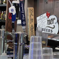 Elgin Public House