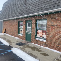 Sweet Spa - The front door at the parking lot . It is behind the Arby's.