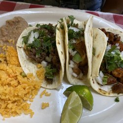 Taqueria La Escondida 2 - Taco plate with barbacoa, carnitas, and pastor