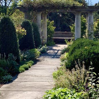 Greenwood Gardens - Pathway - Botanical Gardens Near Me - Short Hills, New Jersey
