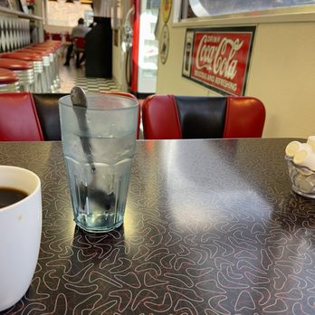 Starliner Diner - American Near Me - Glendale, Arizona