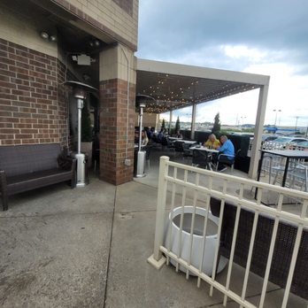 Table Six Kitchen + Bar - New American Near Me - North Canton, Ohio