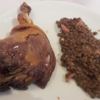 Le Relais d'Antan - cuisse de canard et lentilles à volonté - French Near Me - Noailles, 19 Le Relais d'Antan - cuisse de canard et lentilles à volonté - French Near Me - Noailles, 19