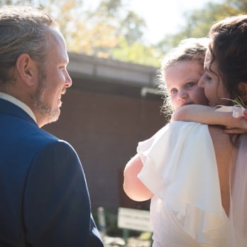 Vin Le Photography - Bride, Groom and Flower Girl. - Session Photography Near Me Vin Le Photography - Bride, Groom and Flower Girl. - Session Photography Near Me