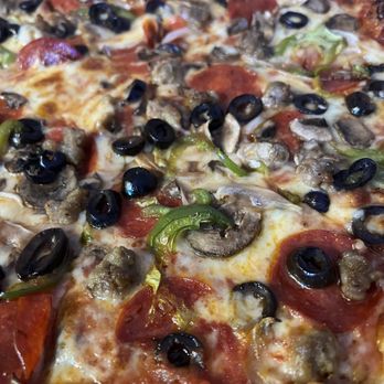 Sky Mountain Pizza - Supreme pizza - Pizza Near Me - Fairview, North Carolina