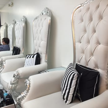 Liquid Glamour Nail Lounge - The beautiful chairs and decoration - Nail Salons Near Me - Miami, Florida Liquid Glamour Nail Lounge - The beautiful chairs and decoration - Nail Salons Near Me - Miami, Florida