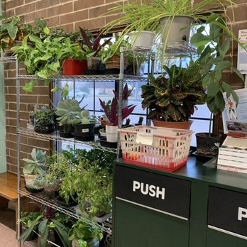 Mimi's Coin Laundry - We take pride in creating a fresh and clean air environment for all of our customers. - Laundromat Near Me - Omaha, Nebraska Mimi's Coin Laundry - We take pride in creating a fresh and clean air environment for all of our customers. - Laundromat Near Me - Omaha, Nebraska